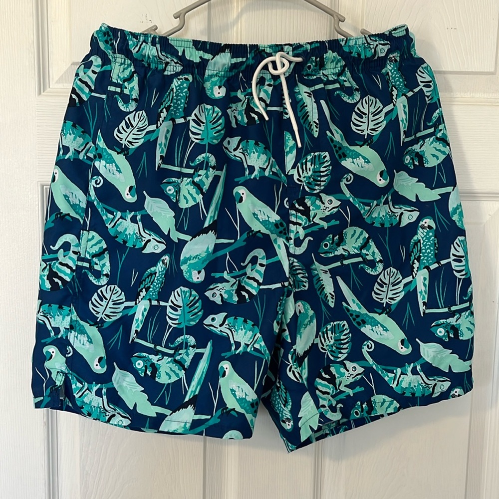 Old Navy swim trunks 7” inseam size Medium